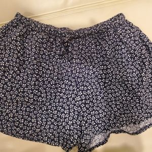 🍀 Brandy Melville! Shorts Great condition!